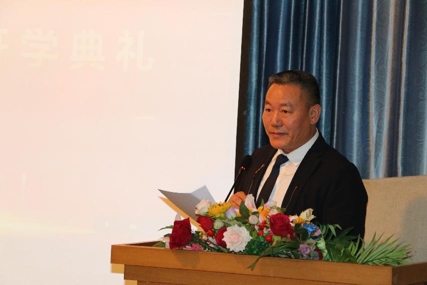 武汉纺大请成教学生回校参加开学典礼 (图2)